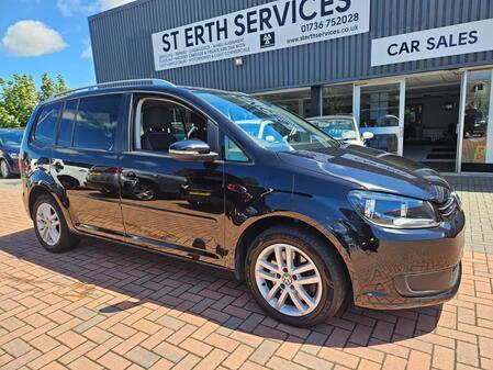 VOLKSWAGEN TOURAN 2.0 TDI SE 7 seats