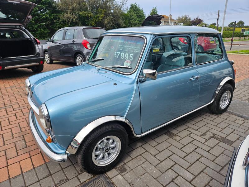 AUSTIN MINI