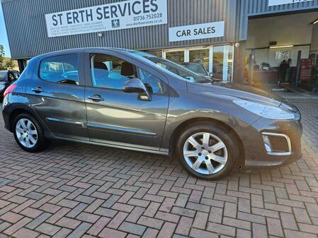 PEUGEOT 308 1.6 HDi Active NAV  ***45,000 MILES*** £20 ROAD TAX