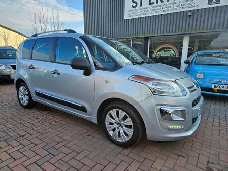 CITROEN C3 PICASSO 1.6 BlueHDi Exclusive / Bluetooth / Aux in 