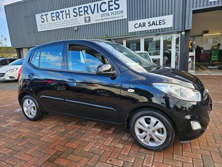 HYUNDAI I10 1.2 Style 5 Door Hatchback / heated seats