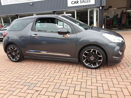 CITROEN DS3 1.6 E-HDI DSTYLE PLUS 3 DOOR HATCHBACK ***34,000 MILES ONLY***