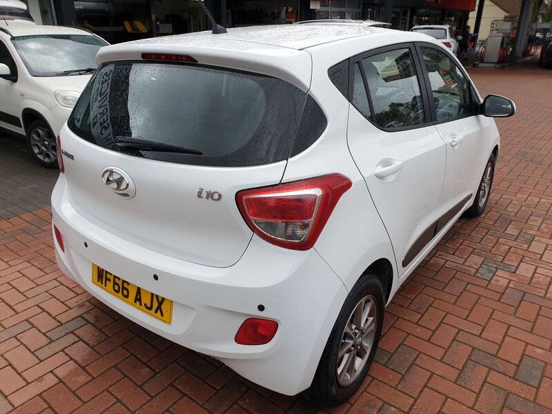 HYUNDAI I10