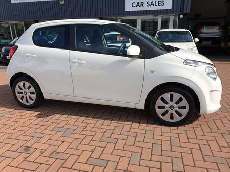 CITROEN C1 1.2 PureTech Feel 5 DOOR HATCHBACK ***15,000 MILES ONLY***